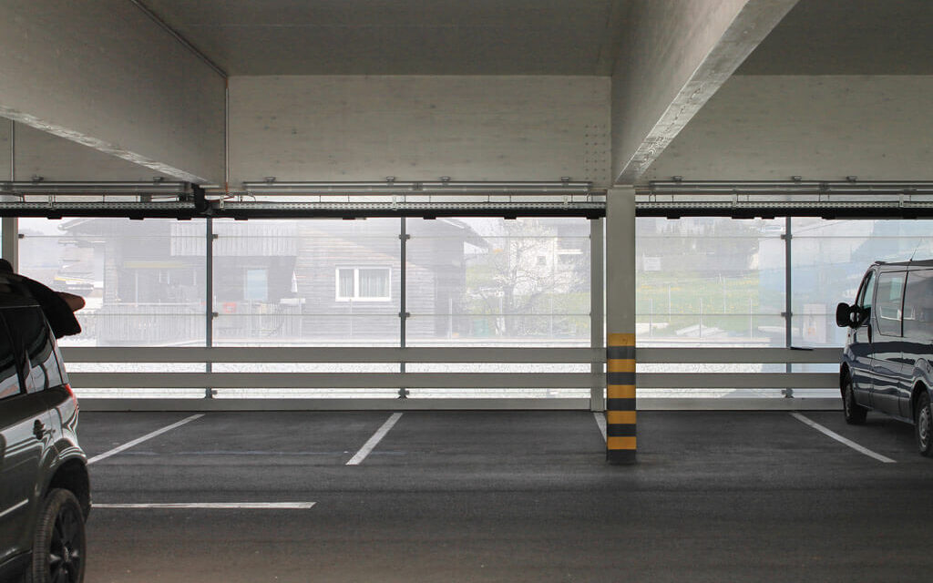 Hofer Supermarket Parking Facility | Glass Rainscreen Façade