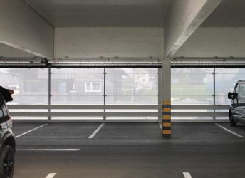 Hofer Supermarket Parking Facility | Glass Rainscreen Façade