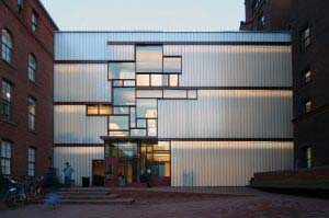 Pratt Institute Higgins Hall | Bendheim Channel Glass