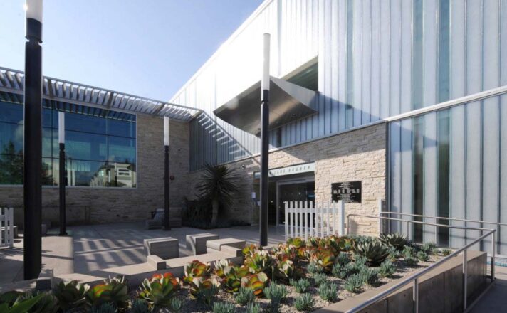 Silver Lake Branch Library | Bendheim Channel Glass Wall Systems