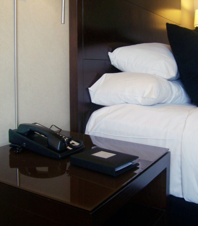 Bendheim Back-Painted Glass