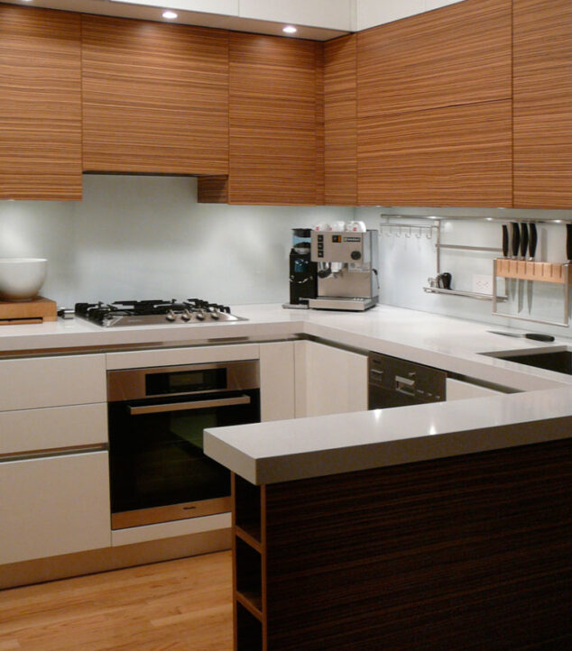 NYC Private Residence | Back-Painted Etched Glass Backsplash
