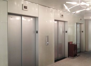 Chicago Merchandise Mart | Elevator Lobby Glass Walls