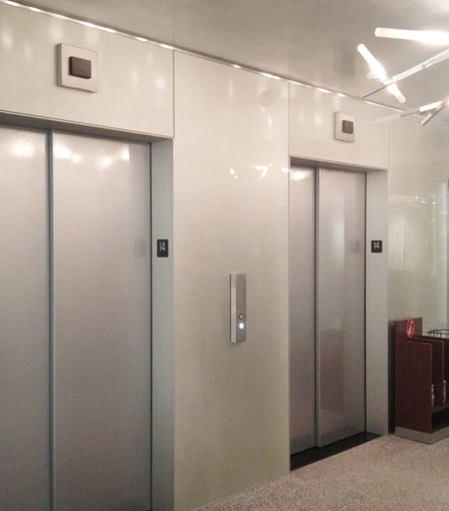 Chicago Merchandise Mart | Elevator Lobby Glass Walls