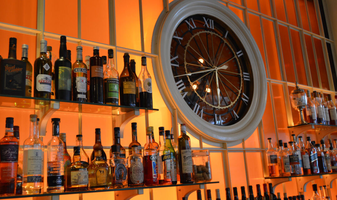 Lafayette Restaurant | Glass Wall