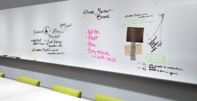 Magnetic Dry-Erase Glass Marker Board in "White"