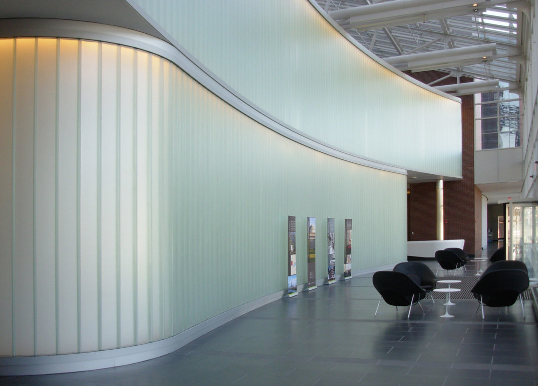 Bendheim Wall Systems Channel Glass Creates Sweeping