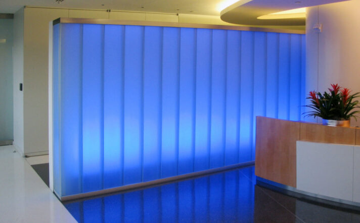 Boeing Integration Center | Bendheim Channel Glass Project