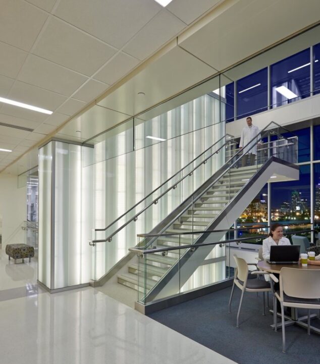 Indiana University Neurosciences Research Building | Bendheim Channel Glass Project