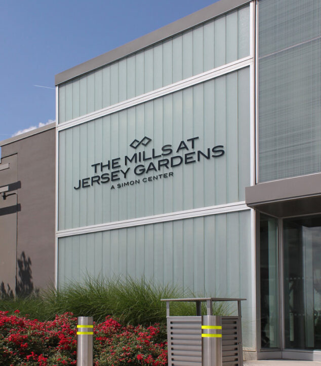 The Mills at Jersey Gardens | Bendheim Channel Glass Project