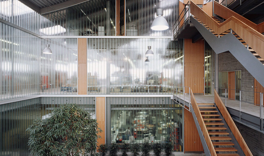 Krystaltech Lynx | Bendheim Channel Glass Project