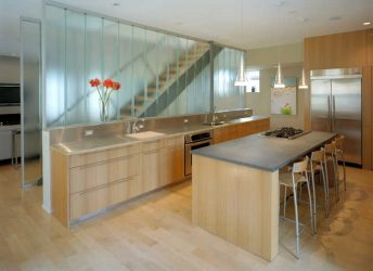 Beck St. - Zipfel Residence | Bendheim Channel Glass Project