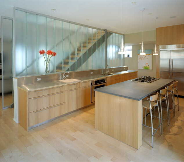 Beck St. - Zipfel Residence | Bendheim Channel Glass Project