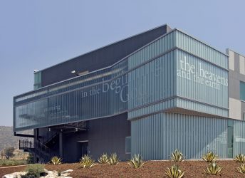 Azusa Pacific University - Segerstrom Science Center | Bendheim Channel Glass Project