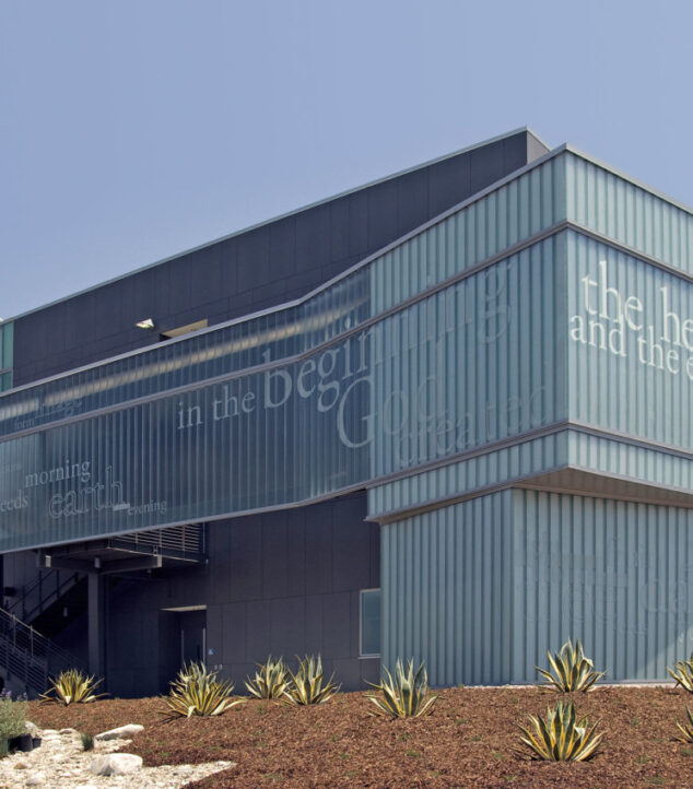 Azusa Pacific University - Segerstrom Science Center | Bendheim Channel Glass Project