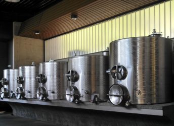 CADE Winery | Bendheim Channel Glass Project