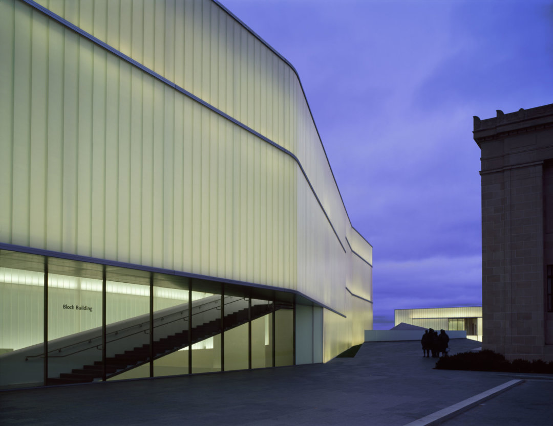 Bloch Building - Nelson-Atkins Museum of Art | Bendheim Channel Glass Project