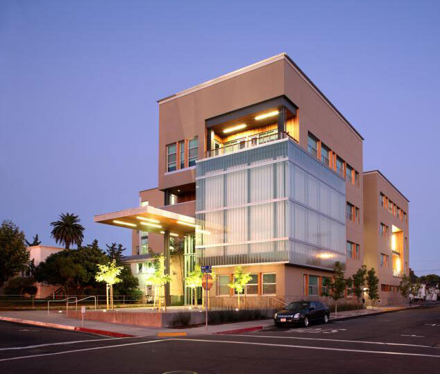 Contra Costa County District Attorney’s Office | Bendheim Channel Glass Project