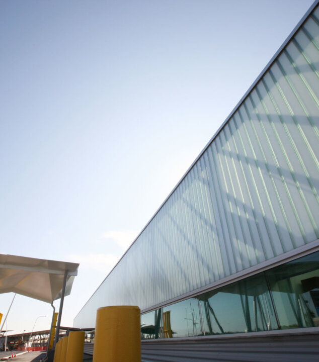 Champlain Land Port of Entry | Bendheim Channel Glass Project