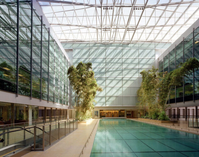 Espirito Santo Plaza Parking Structure | Bendheim Channel Glass Project