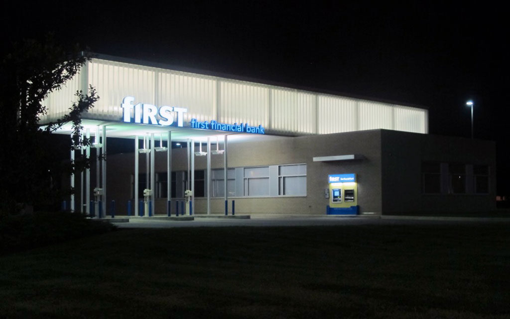 First Financial Bank | Bendheim Channel Glass Project