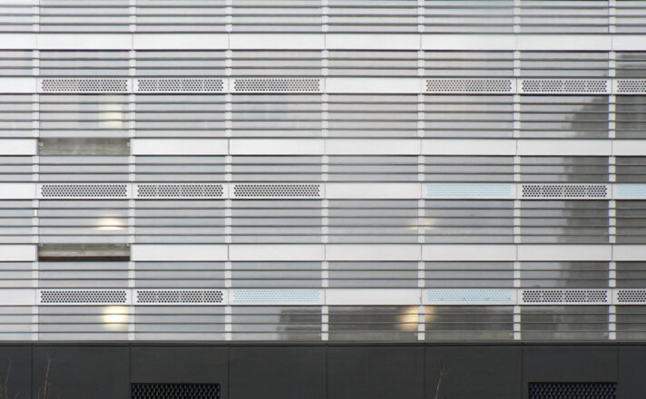 Lexington Park Condominiums Parking Structure | Bendheim Channel Glass Project