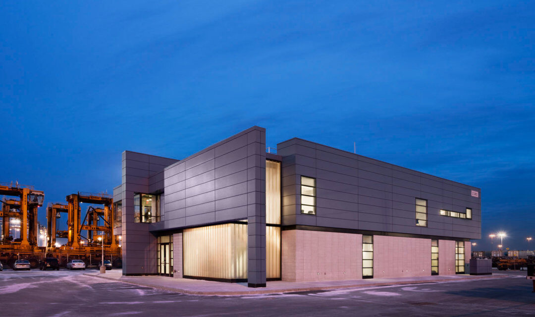 Port Authority Express Rail Administration Building | Bendheim Channel Glass Project