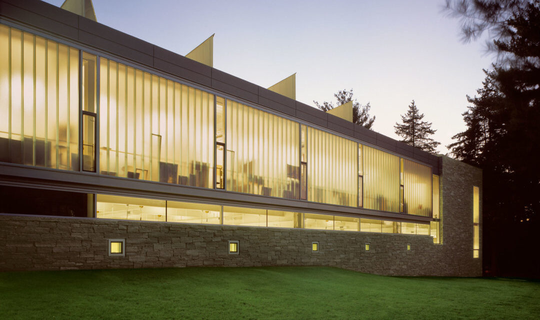 Sarah Lawrence College - Heimbold Visual Arts Center | Bendheim Channel Glass Project