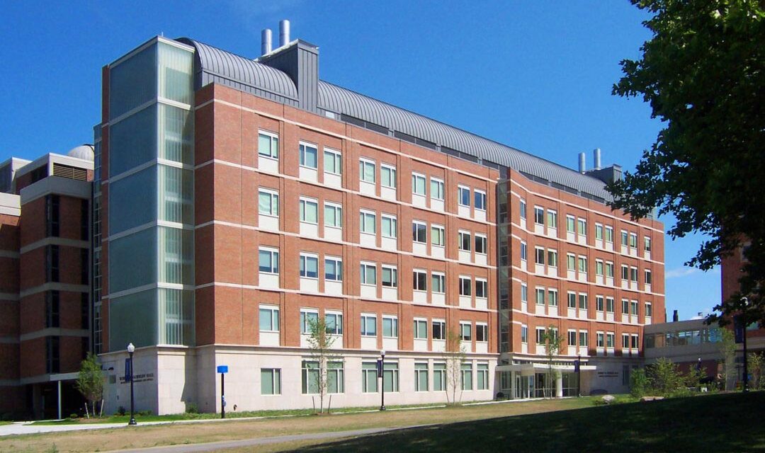 University of Rochester - Goergen Hall for Biomedical Research and Optics | Bendheim Channel Glass Project