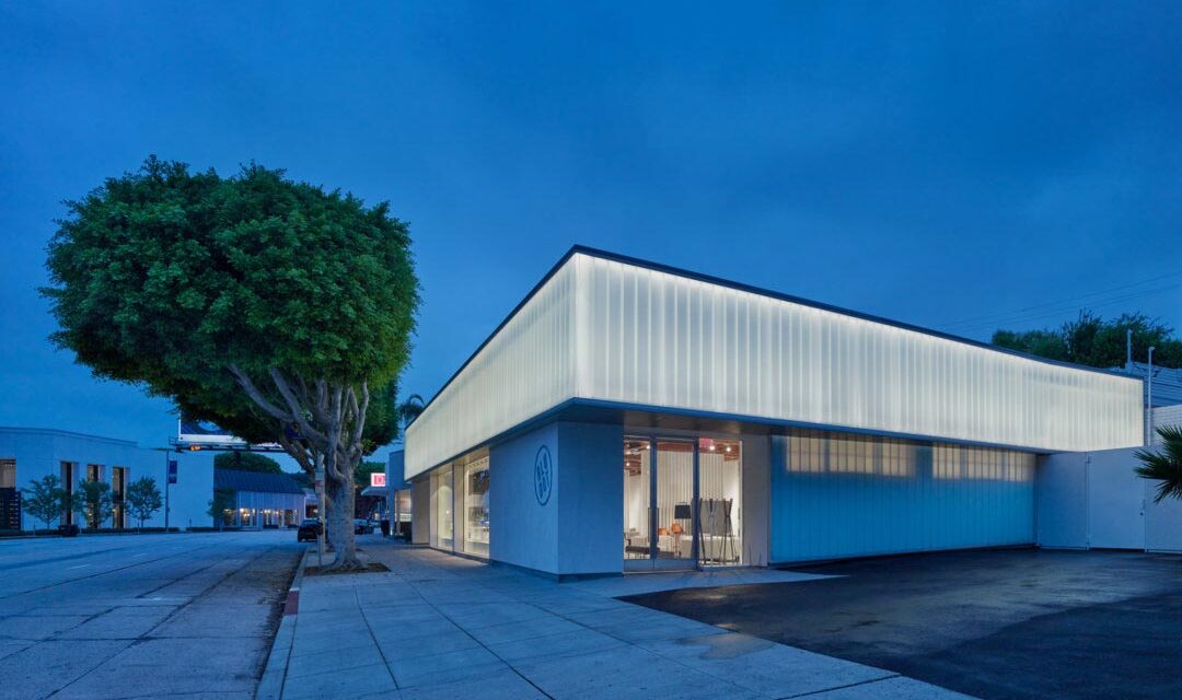 Blu Dot Showroom | Bendheim Channel Glass Project