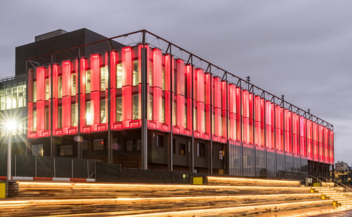 South Street Seaport | Bendheim Channel Glass Project