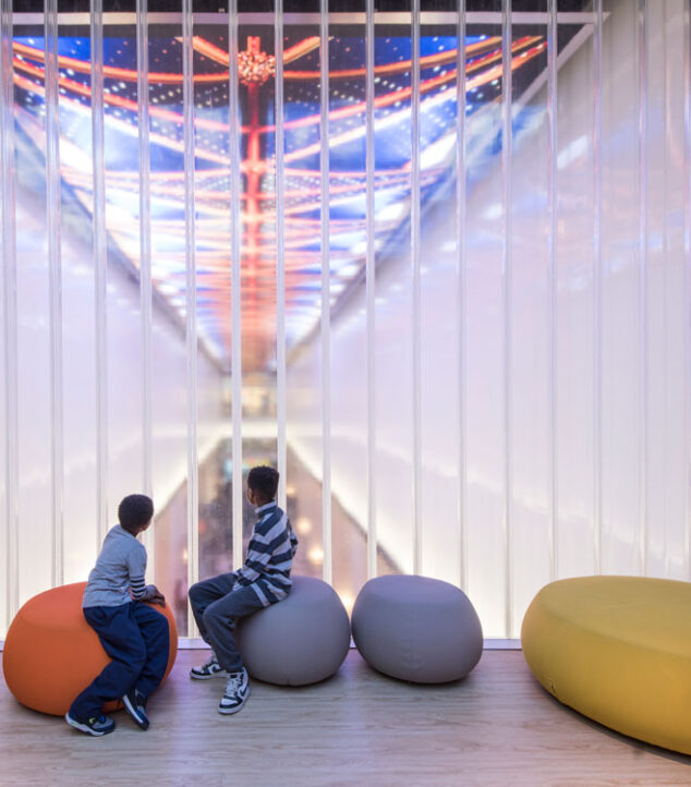 Museum of the Bible | Bendheim Channel Glass Project