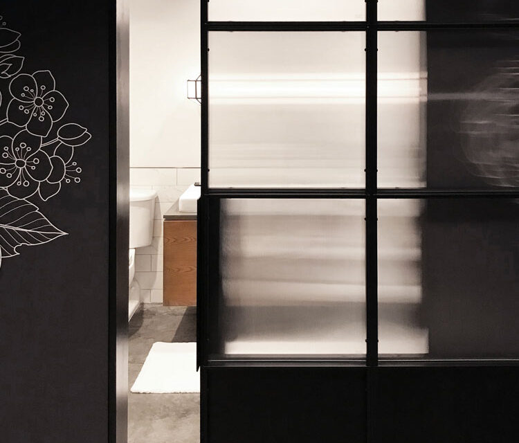 Crossroads Hotel | Bendheim Textured Architectural Glass