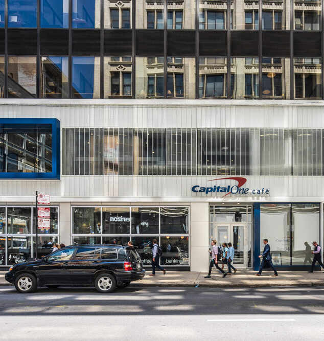 Capital One Cafe | Bendheim Channel Glass Project