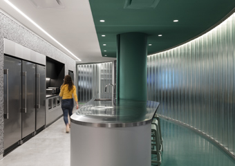 flighthub case study glass walls