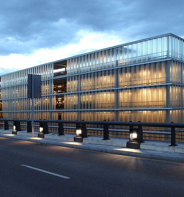 Barcelona Airport Parking Structure | Channel Glass Project