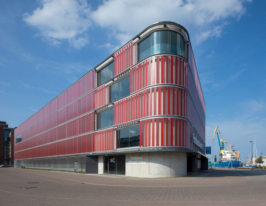 Wismar Port Parking Structure | Channel Glass Project