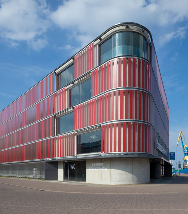 Wismar Port Parking Structure | Channel Glass Project