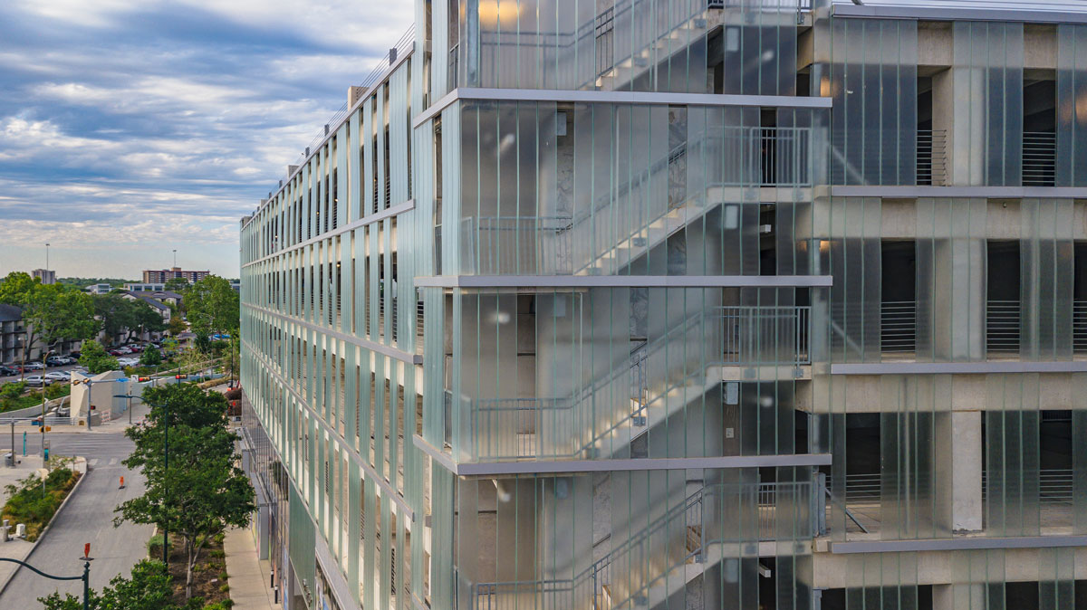 Frost Tower Parking Structure | Bendheim Channel Glass Project