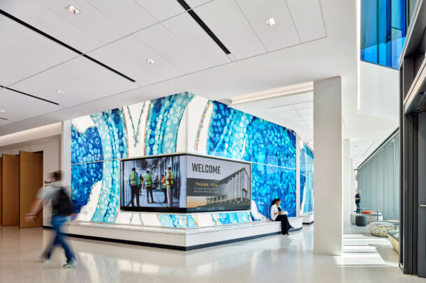 Bendheim TurnKey Fusion glass cladding system in a lobby.