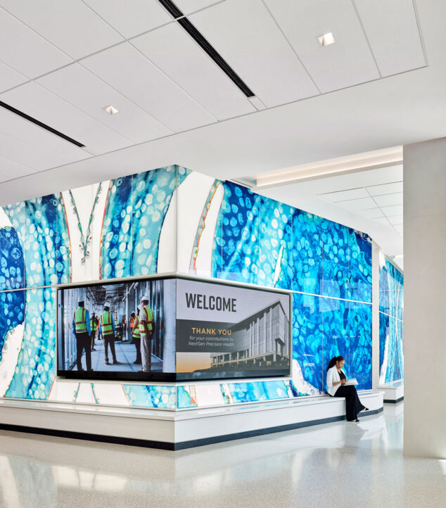 Bendheim TurnKey Fusion glass cladding system in a lobby.