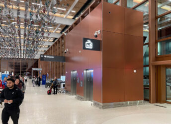 Elevators at KCI Airport with Bendheim glass.