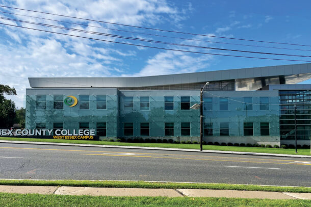 Glass rainscreen by Bendheim.