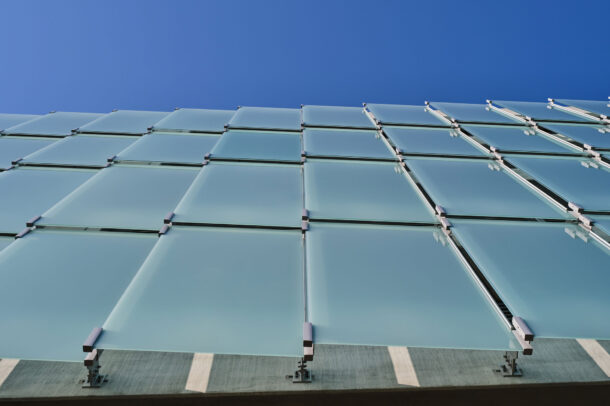 Ventilated glass facade by Bendheim on the exterior of the Kansas City International Airport parking structure.