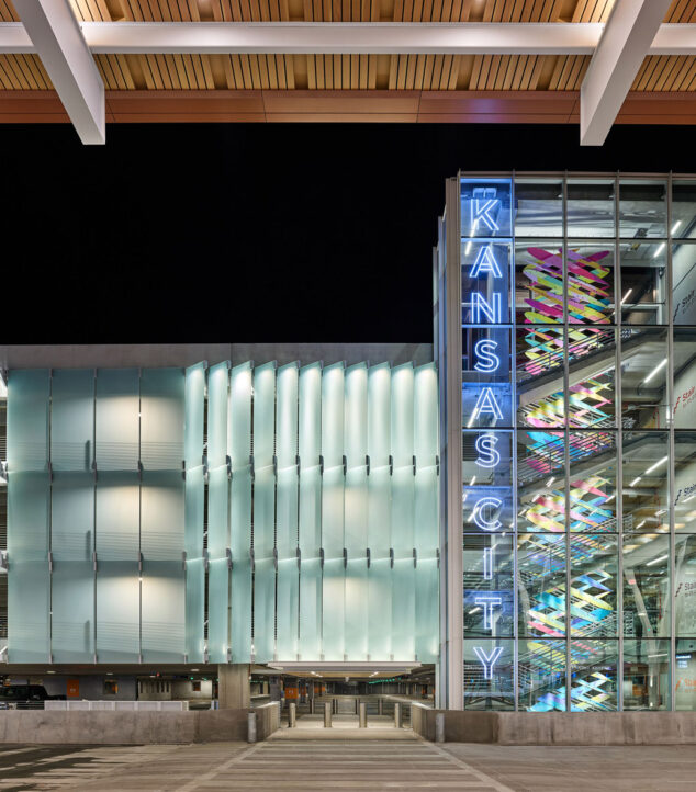 Ventilated glass facade by Bendheim on the exterior of the Kansas City International Airport parking structure.