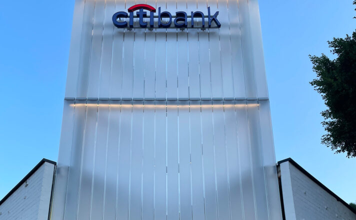 Bendheim channel glass exterior wall at Citi Bank.