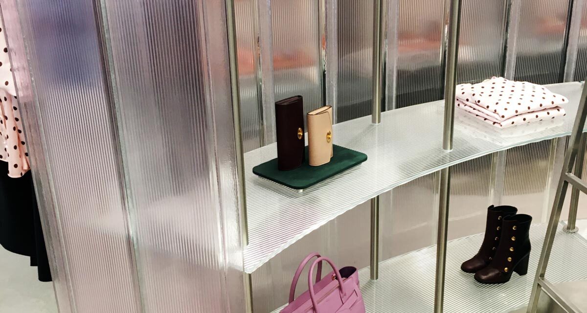 Channel glass walls making store displays.