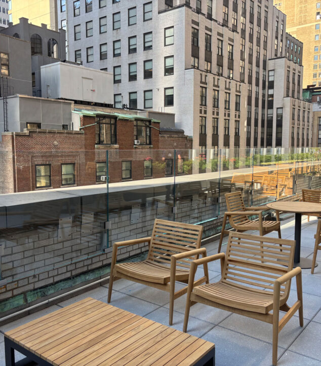 Bendheim's glass parapet system attached on a rooftop.