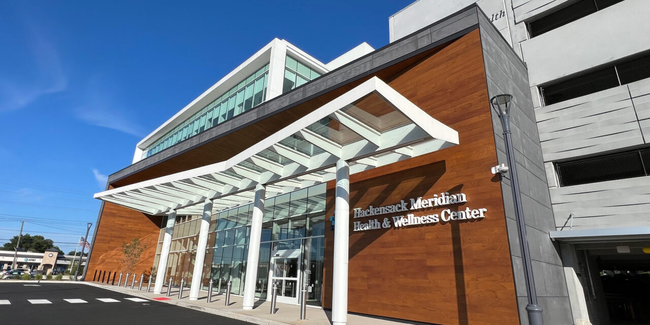 Bendheim glass canopy system in front of a healthcare facility.