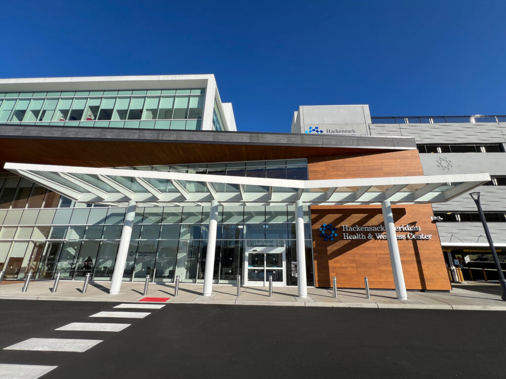 Bendheim glass canopy system in front of a healthcare facility.